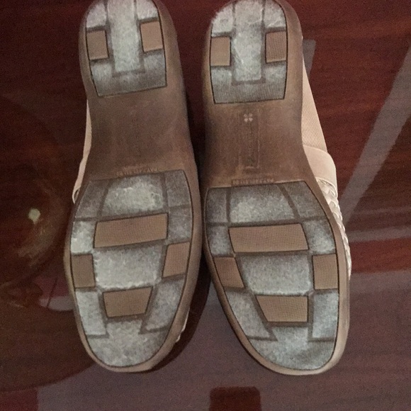 Naturalizer shoes 8.5 medium flats - Picture 3 of 7